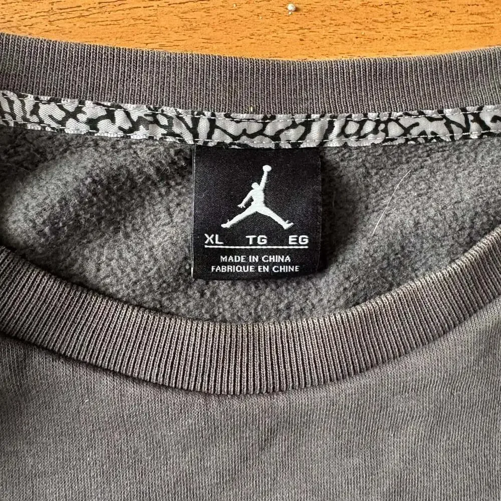 Jordan air crewneck
